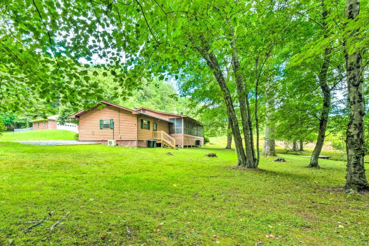 Grand Murphy Cabin With Fire Pit And Game Room! المظهر الخارجي الصورة